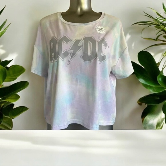 🆕Women’s AC/DC  Crop Top - Picture 7 of 15